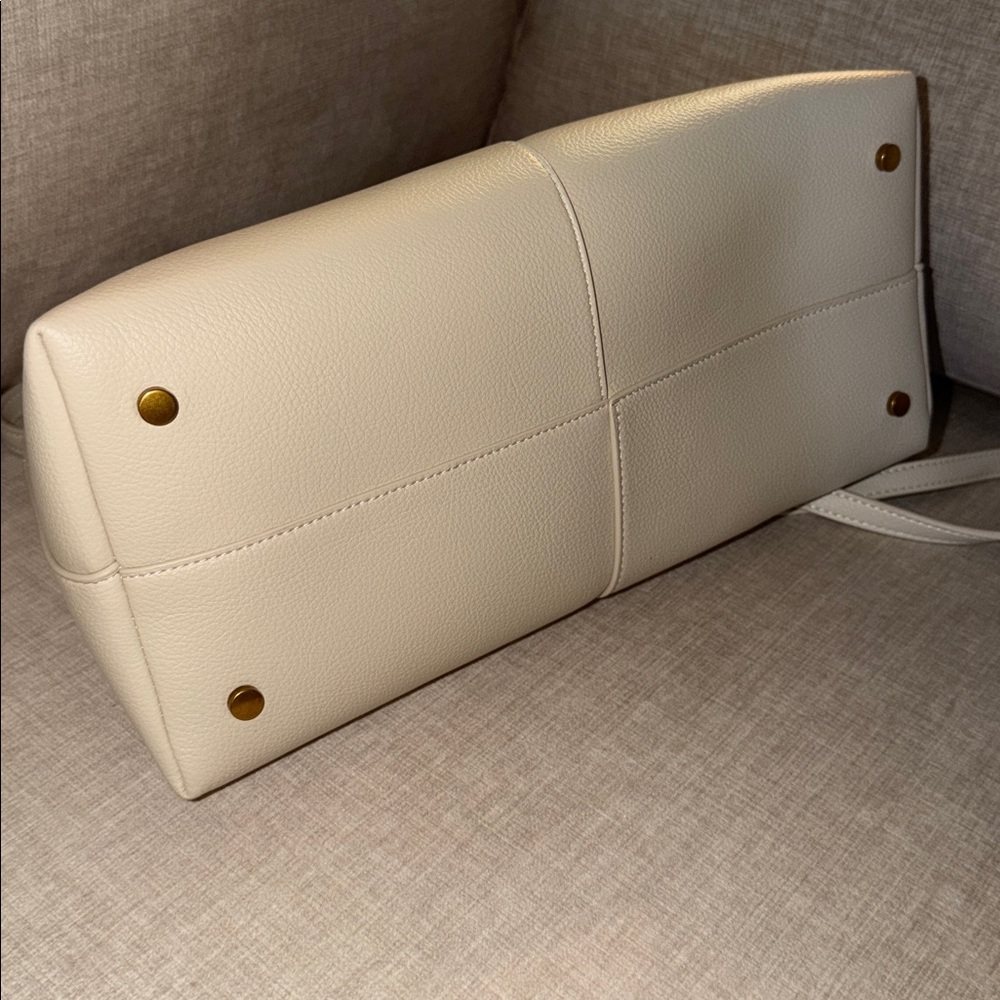 Rachel Zoe Cream Oat Shoulder Bag - Picture 4 of 5